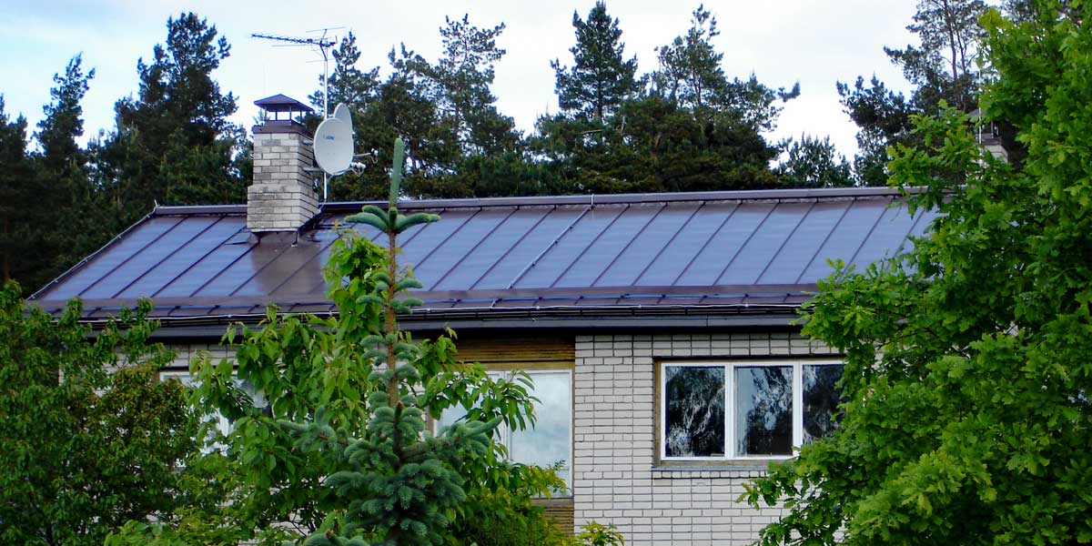 Фальцевая кровля коричневая